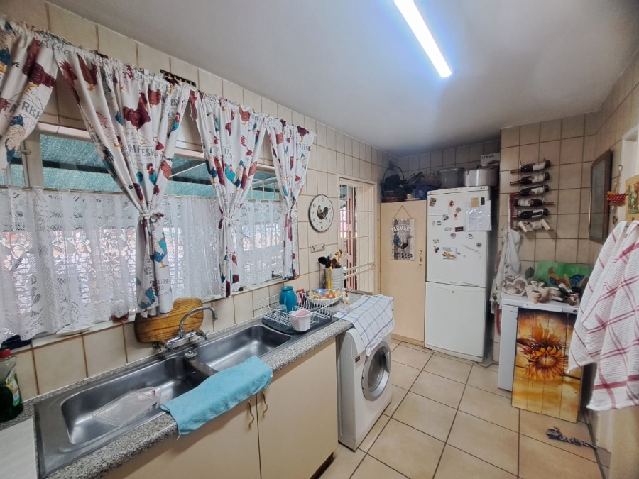 3 Bedroom Property for Sale in Rustenburg Central North West